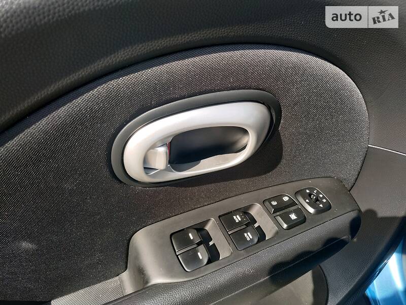 Хэтчбек Kia Soul 2015 в Киеве