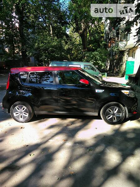 Хэтчбек Kia Soul 2017 в Одессе