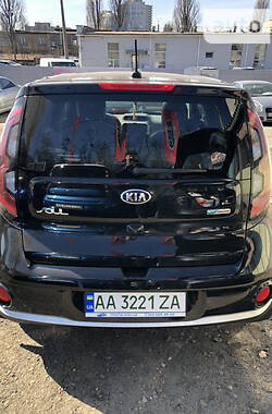 Хэтчбек Kia Soul 2017 в Киеве