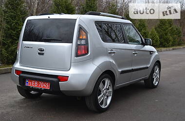 Внедорожник / Кроссовер Kia Soul 2010 в Ровно