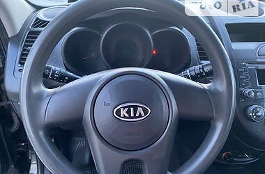 Позашляховик / Кросовер Kia Soul 2010 в Козельщині