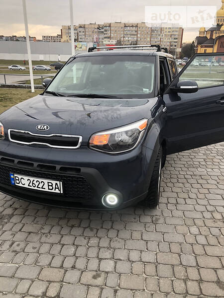 Позашляховик / Кросовер Kia Soul 2014 в Львові