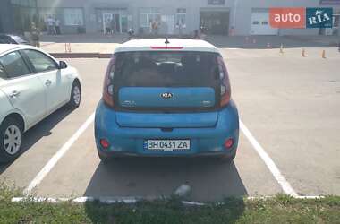 Позашляховик / Кросовер Kia Soul 2015 в Одесі