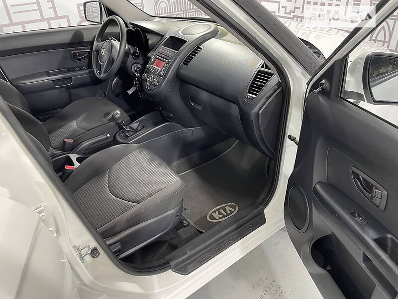 Хэтчбек Kia Soul 2011 в Киеве
