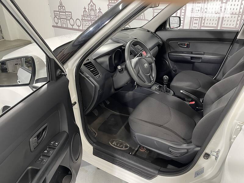 Хэтчбек Kia Soul 2011 в Киеве