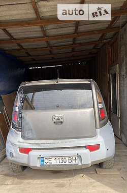 Внедорожник / Кроссовер Kia Soul 2010 в Сторожинце