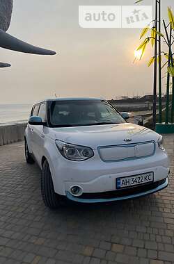 Позашляховик / Кросовер Kia Soul 2015 в Одесі