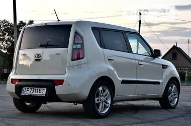 Внедорожник / Кроссовер Kia Soul 2008 в 