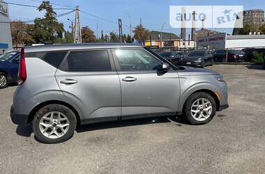 Внедорожник / Кроссовер Kia Soul 2021 в 
