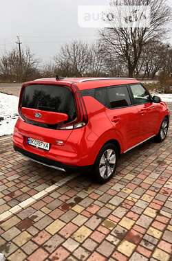Позашляховик / Кросовер Kia Soul 2020 в 