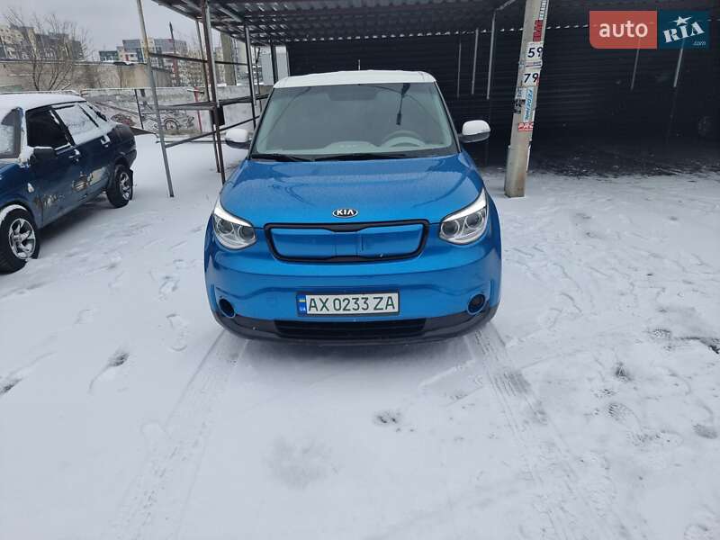 Позашляховик / Кросовер Kia Soul 2016 в Харкові