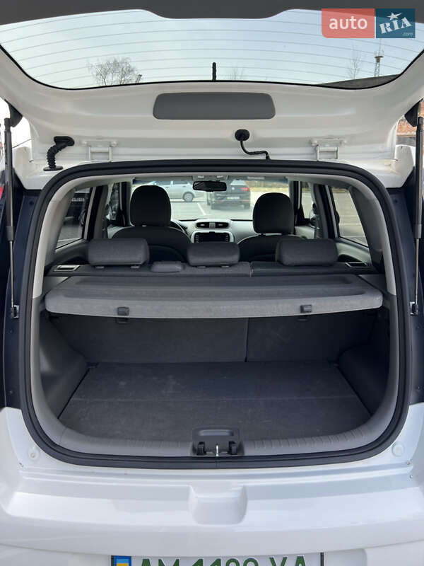 Позашляховик / Кросовер Kia Soul 2017 в Житомирі