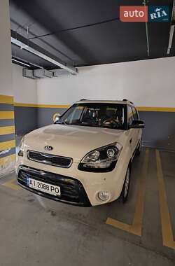 Позашляховик / Кросовер Kia Soul 2012 в Києві