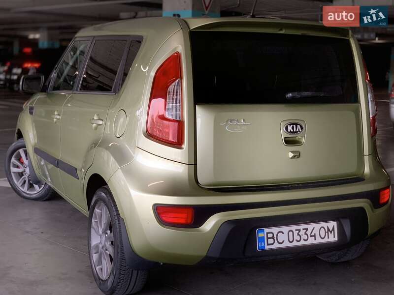 Позашляховик / Кросовер Kia Soul 2013 в Львові