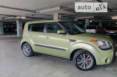 Позашляховик / Кросовер Kia Soul 2013 в Львові