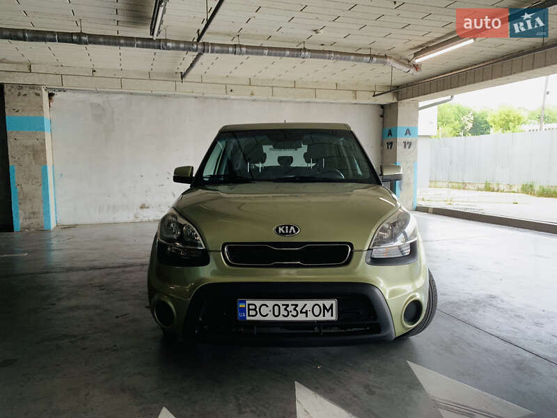 Позашляховик / Кросовер Kia Soul 2013 в Львові