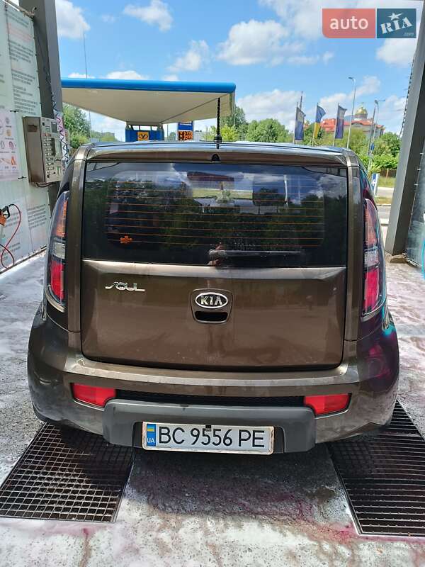 Позашляховик / Кросовер Kia Soul 2011 в Львові