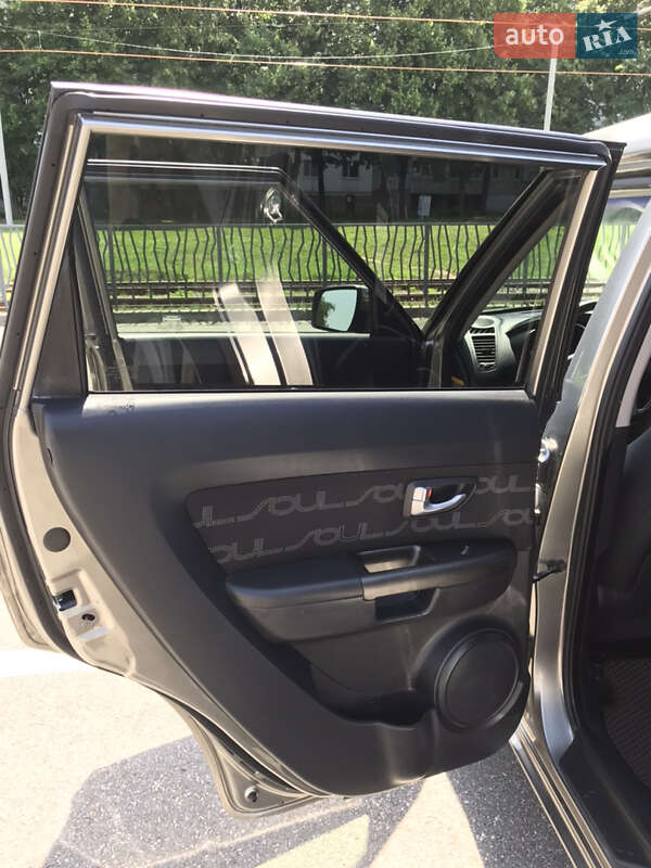 Позашляховик / Кросовер Kia Soul 2013 в Харкові