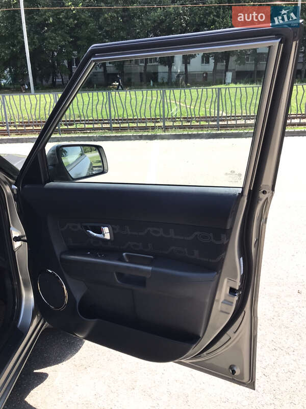 Позашляховик / Кросовер Kia Soul 2013 в Харкові