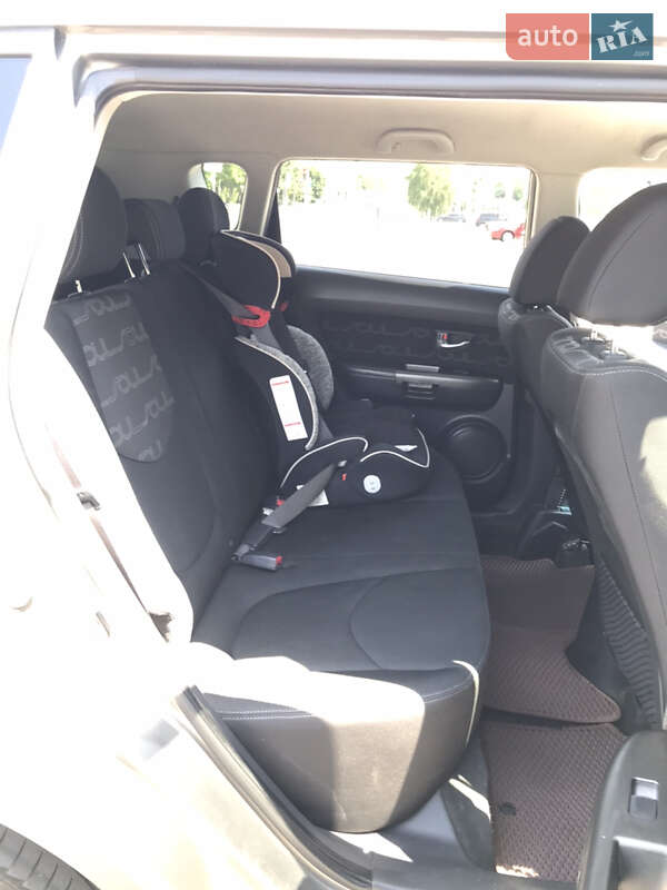Позашляховик / Кросовер Kia Soul 2013 в Харкові