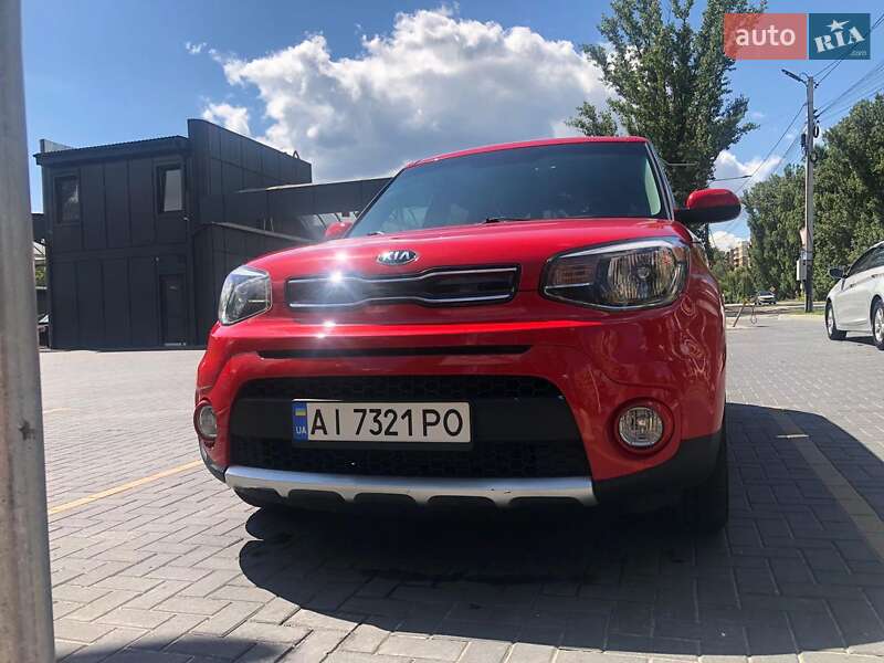 Позашляховик / Кросовер Kia Soul 2017 в Києві