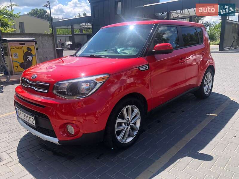 Позашляховик / Кросовер Kia Soul 2017 в Києві
