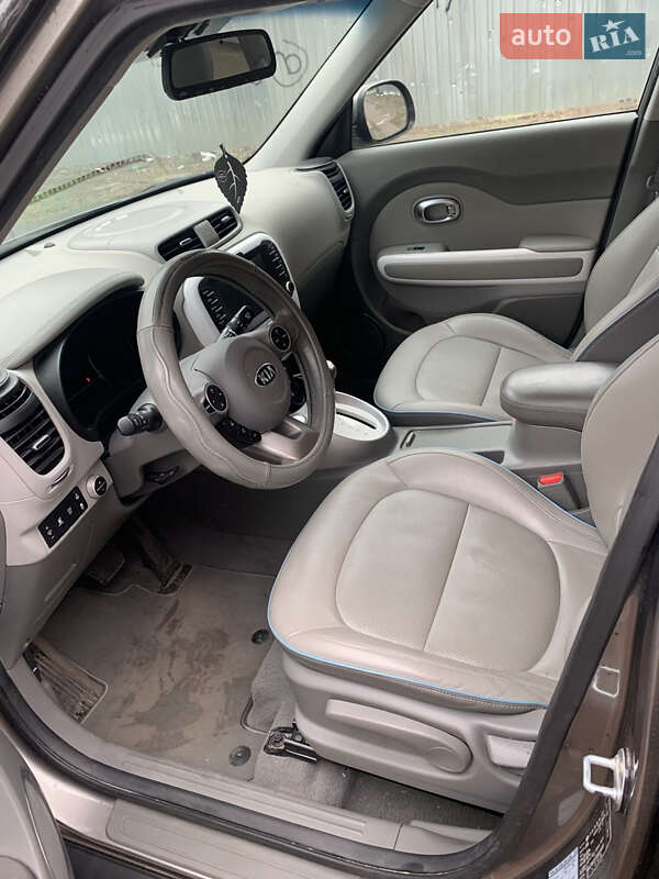 Внедорожник / Кроссовер Kia Soul 2016 в Львове