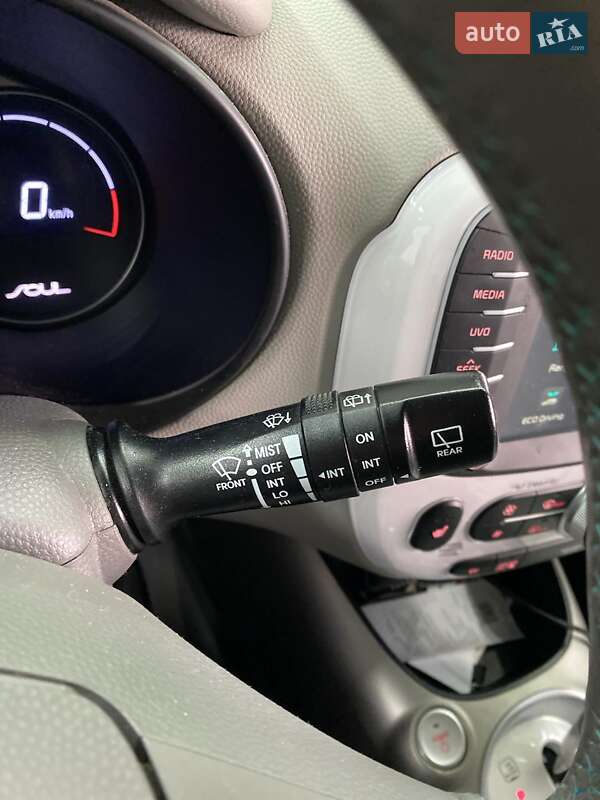 Позашляховик / Кросовер Kia Soul 2016 в Києві