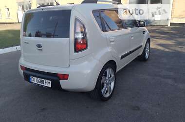 Позашляховик / Кросовер Kia Soul 2009 в Пирятині