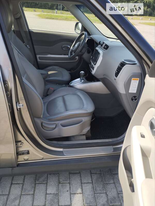 Позашляховик / Кросовер Kia Soul 2015 в Львові фото 13 Позашляховик / Кросовер Kia Soul 2015 в Львові