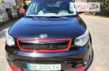 Позашляховик / Кросовер Kia Soul 2015 в Рівному