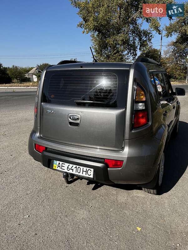 Внедорожник / Кроссовер Kia Soul 2011 в Межевой
