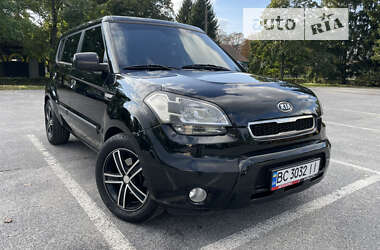 Позашляховик / Кросовер Kia Soul 2010 в Києві