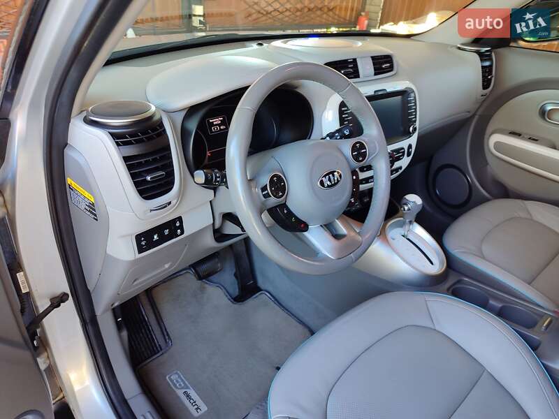 Позашляховик / Кросовер Kia Soul 2015 в Білій Церкві фото 11 Позашляховик / Кросовер Kia Soul 2015 в Білій Церкві