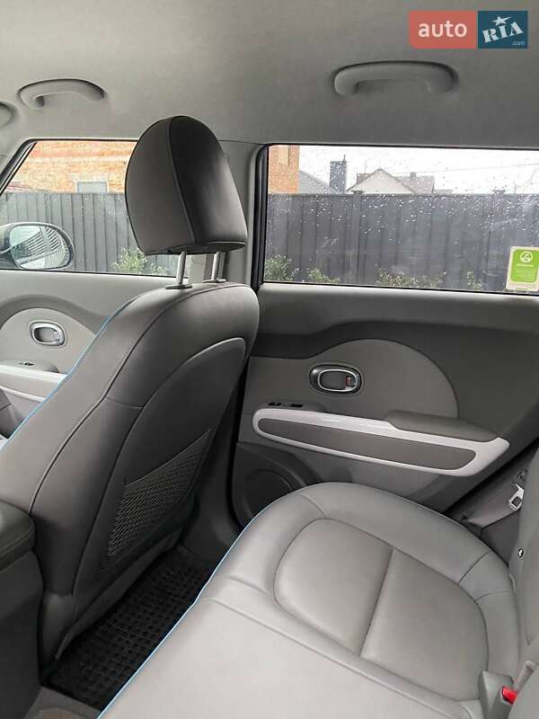 Позашляховик / Кросовер Kia Soul 2015 в Луцьку