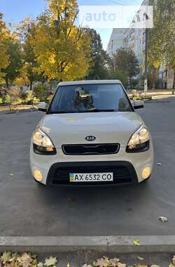 Позашляховик / Кросовер Kia Soul 2012 в Харкові