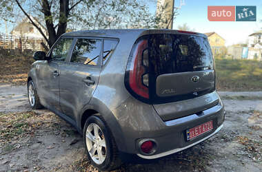 Внедорожник / Кроссовер Kia Soul 2015 в Луцке