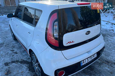 Позашляховик / Кросовер Kia Soul 2017 в Києві