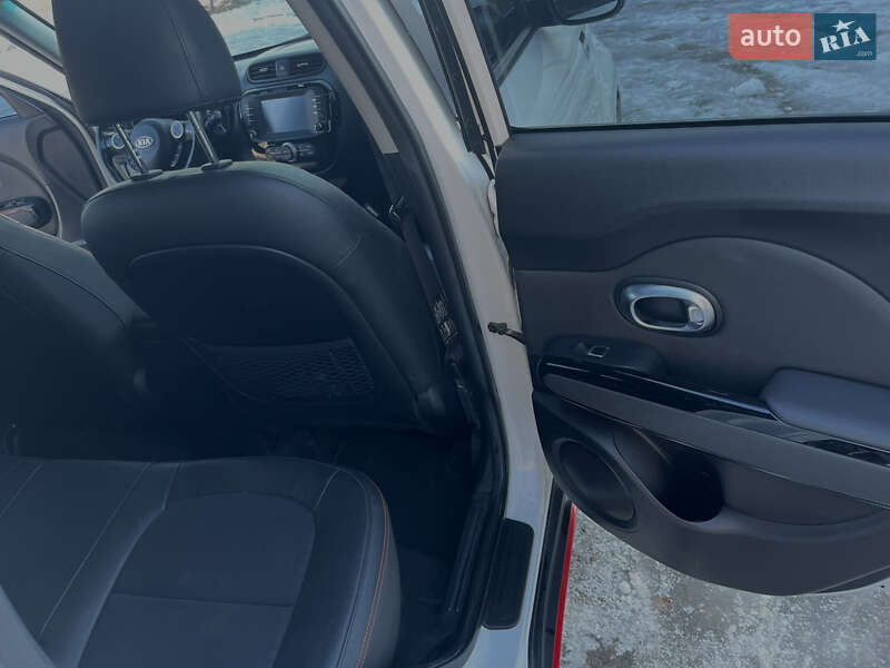 Внедорожник / Кроссовер Kia Soul 2017 в Киеве фото 36 Внедорожник / Кроссовер Kia Soul 2017 в Киеве