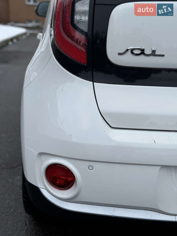 Внедорожник / Кроссовер Kia Soul 2017 в Ровно фото 7 Внедорожник / Кроссовер Kia Soul 2017 в Ровно