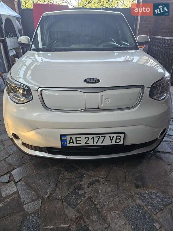 Позашляховик / Кросовер Kia Soul 2015 в Дніпрі