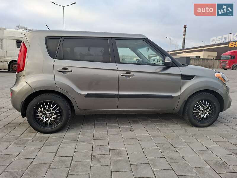 Внедорожник / Кроссовер Kia Soul 2013 в Черкассах
