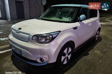 Позашляховик / Кросовер Kia Soul 2016 в Рівному