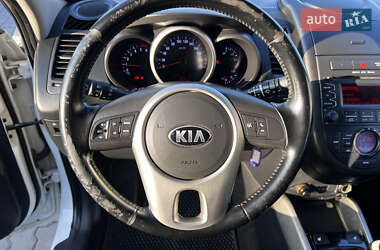 Внедорожник / Кроссовер Kia Soul 2013 в Нововолынске