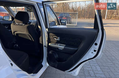 Внедорожник / Кроссовер Kia Soul 2013 в Нововолынске