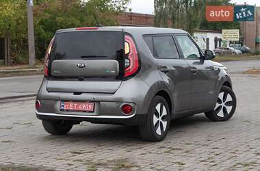 Внедорожник / Кроссовер Kia Soul 2017 в 
