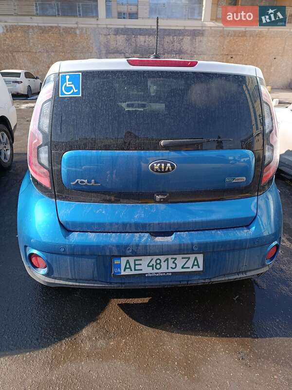 Позашляховик / Кросовер Kia Soul 2014 в Дніпрі