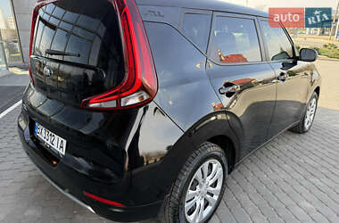 Позашляховик / Кросовер Kia Soul 2020 в 