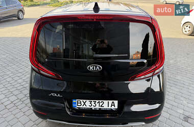 Позашляховик / Кросовер Kia Soul 2020 в 