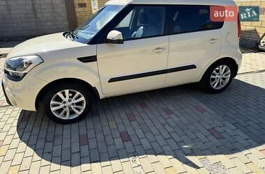 Позашляховик / Кросовер Kia Soul 2012 в Дніпрі